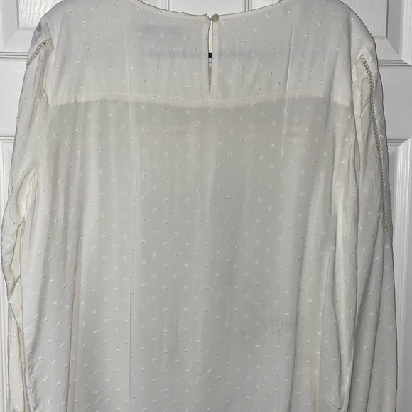Beautiful Loft Flowing Blouse. New without tags. Size L - Picture 6 of 8
